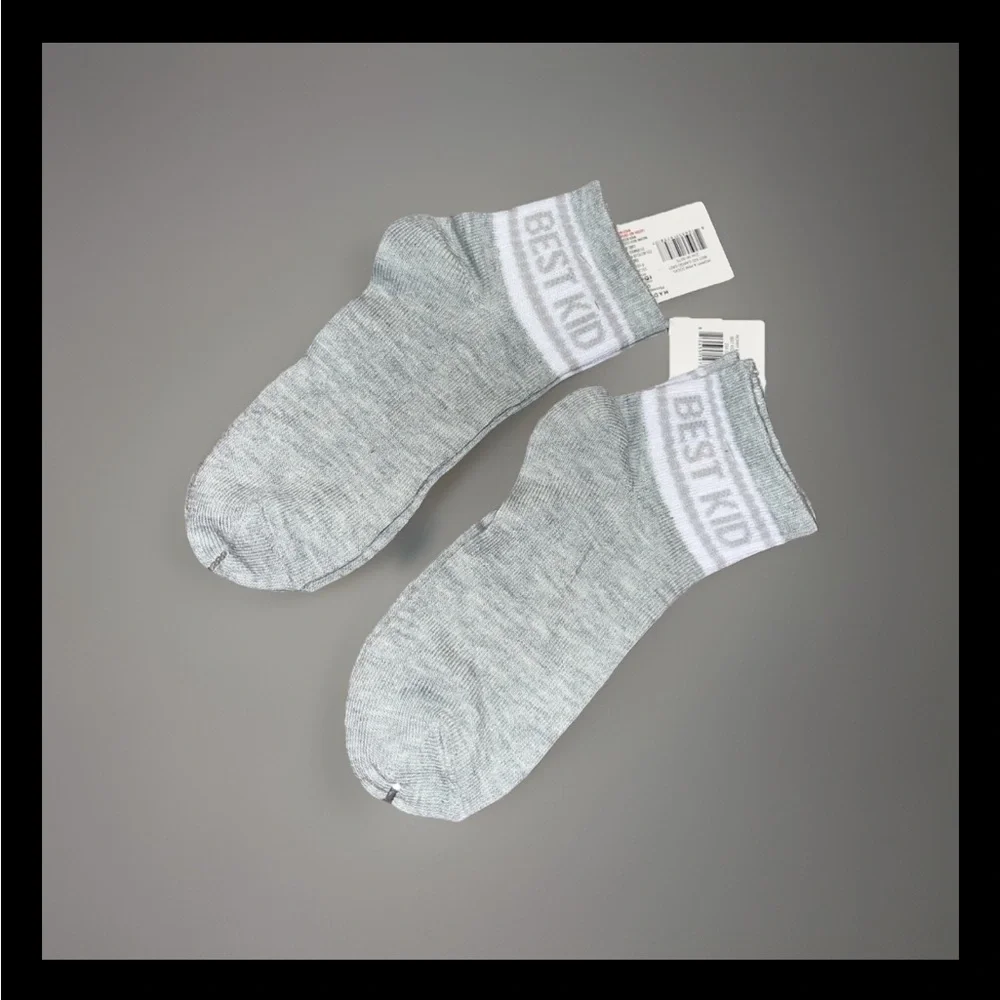 Ankle Socks With The Phrase “BEST KID” GRAY W/White Strips U Get 2 Pairs